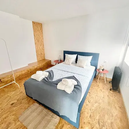 Casa Beira Mar Steps From The In Nazaré